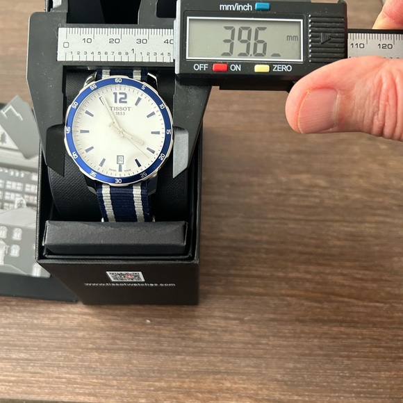 TISSOT - Picture 2 of 11